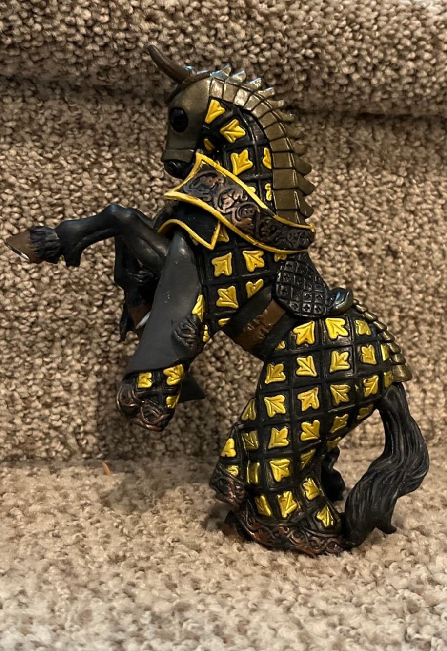 Papo Weapon Master Bull Horse